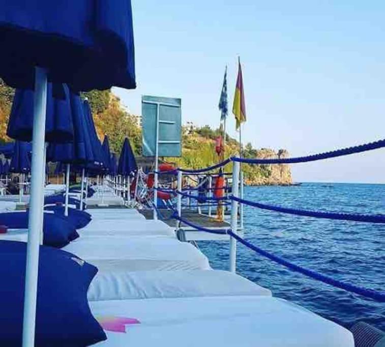 Daire Luks Tripleks 180° Deniz Dag Manzarali Merkez De